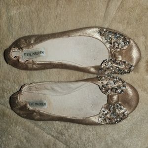 Steve Madden Y2K  (Kortship)Size 10 Rose Gold Leather Beaded Bow Design